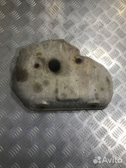 Кожух выпускного коллектора Mitsubishi Lancer