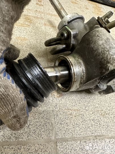 Рулевая рейка Opel Astra H Zafira ZF