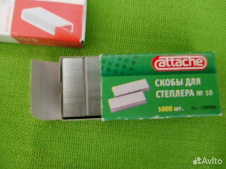 Степлер и скобы для него
