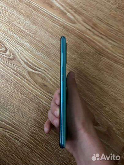 Телефон Samsung