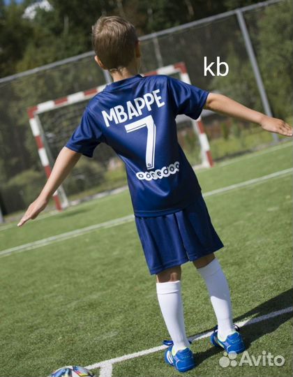 Футбольная форма Мбаппе PSG