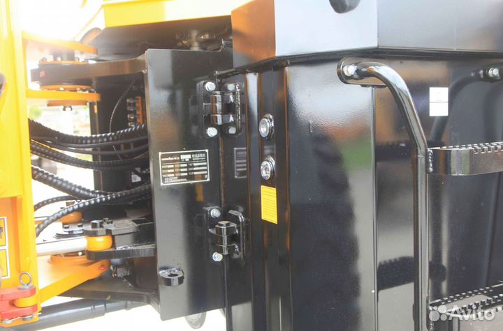 Фронтальный погрузчик Lonking CDM853, 2023