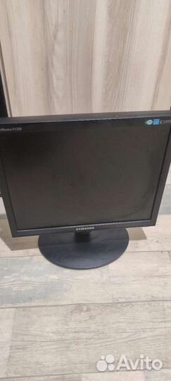 Монитор samsung
