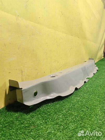 Поперечина пола LADA Granta 2011