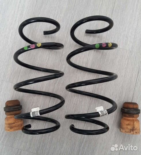 Пружина подвески передняя оригинал VW Skoda