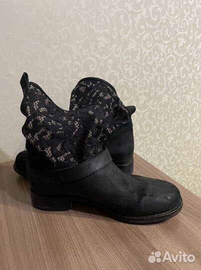 Ботинки женские