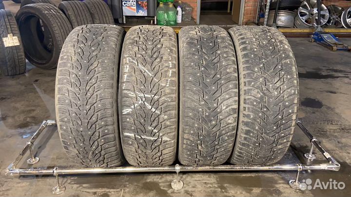 Nokian Tyres Hakkapeliitta 8 SUV 235/50 R19 103T