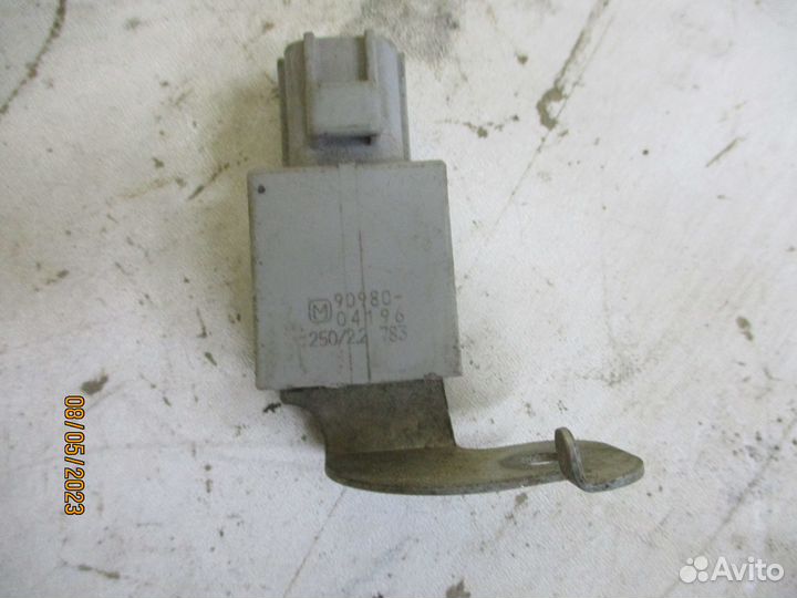 Датчик (конденсатор) Тойота Королла 150