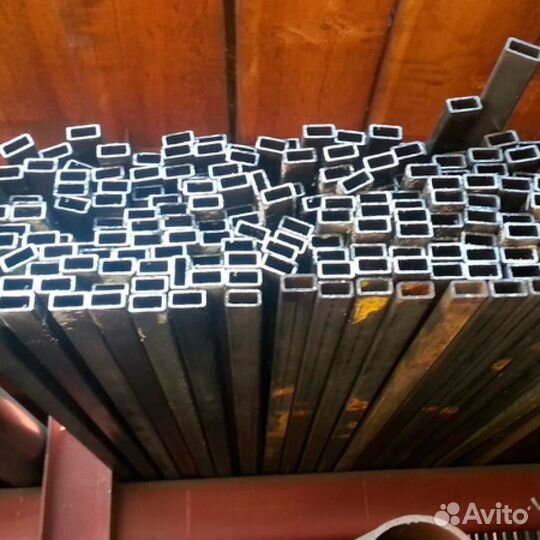 Профильная труба 40х20х1.5 мм. Код: 495 / 115