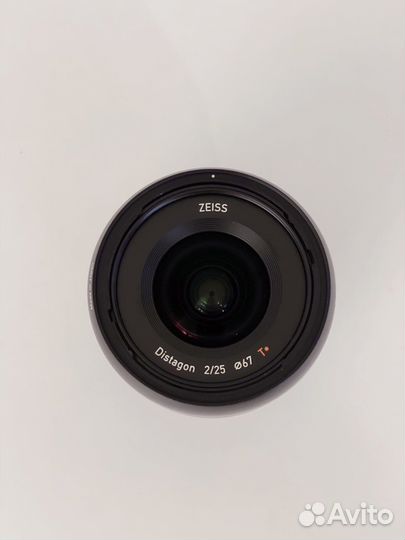 Объектив Carl Zeiss Batis Distagon 25mm f2.0 Sony