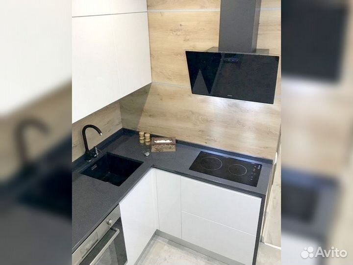 Кухонный гарнитур угловой