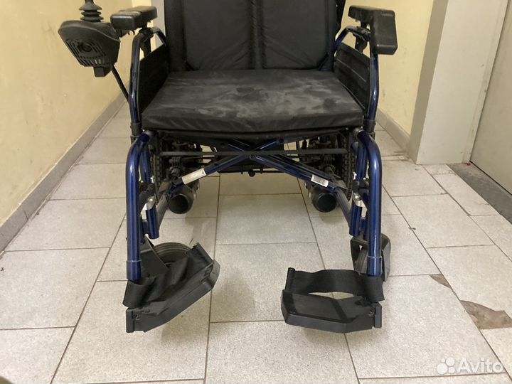 Коляска инвалидная с электроприводом