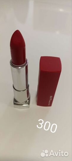 Блеск Chanel, помада Maybeline