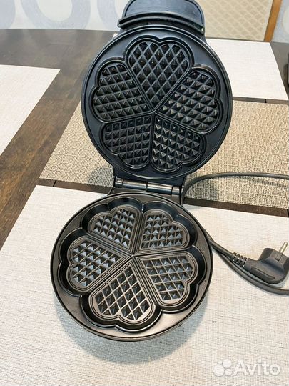 Электрическая вафельница
