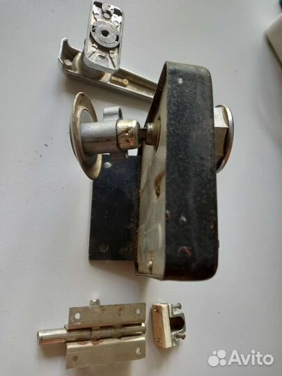 Замок защелка