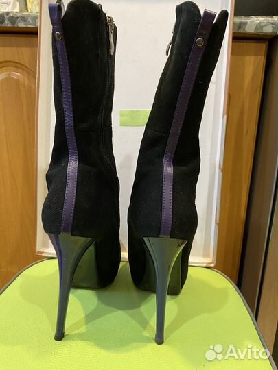 Сапоги женские осенние на каблуке