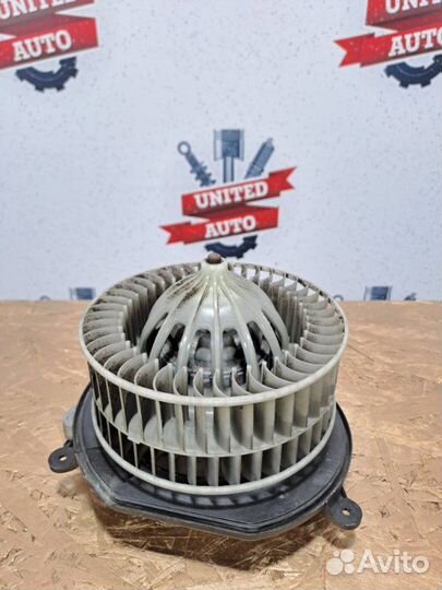 Мотор печки Mercedes Benz E Class W211 2002