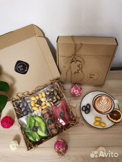 Подарочный набор учителю маме подруге на 8 Марта