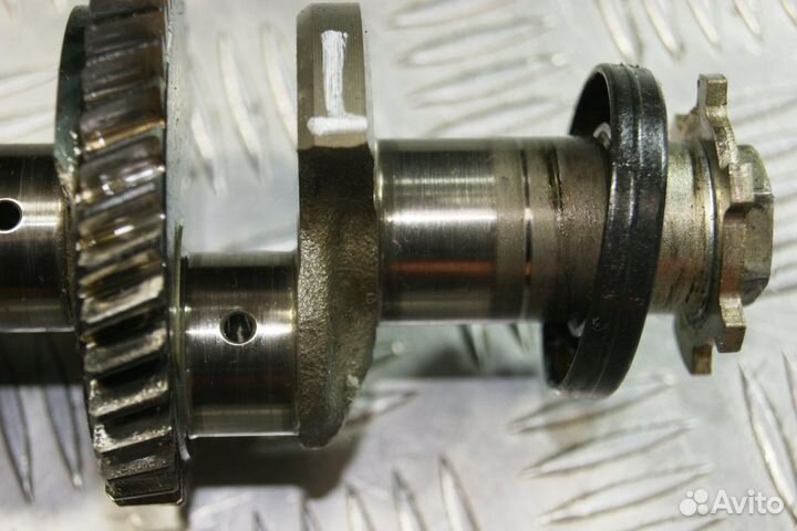 Коленвал Suzuki Bandit 250-1