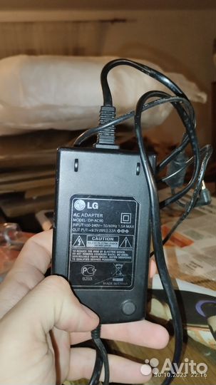 Портативный dvd плеер LG DP-9821