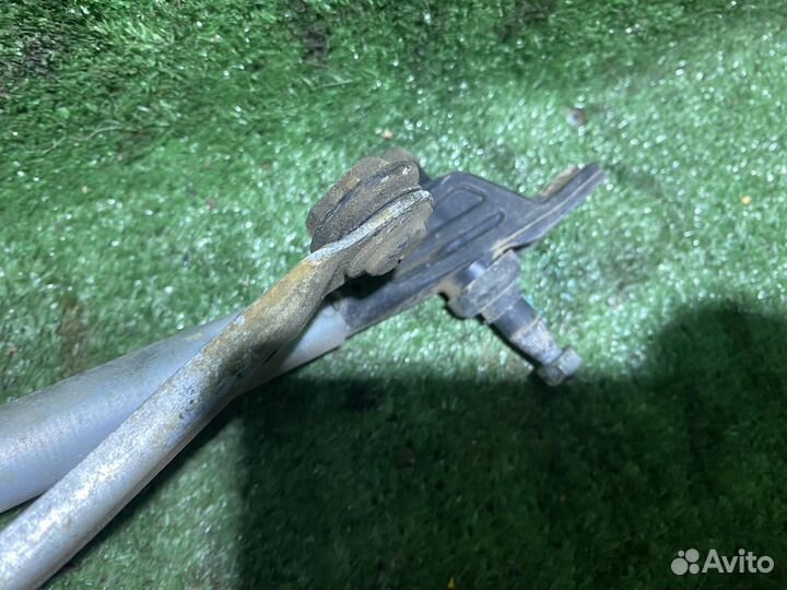 Трапеция дворников granta