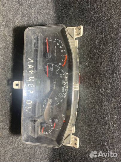 Приборная панель Mitsubishi Lancer Cedia