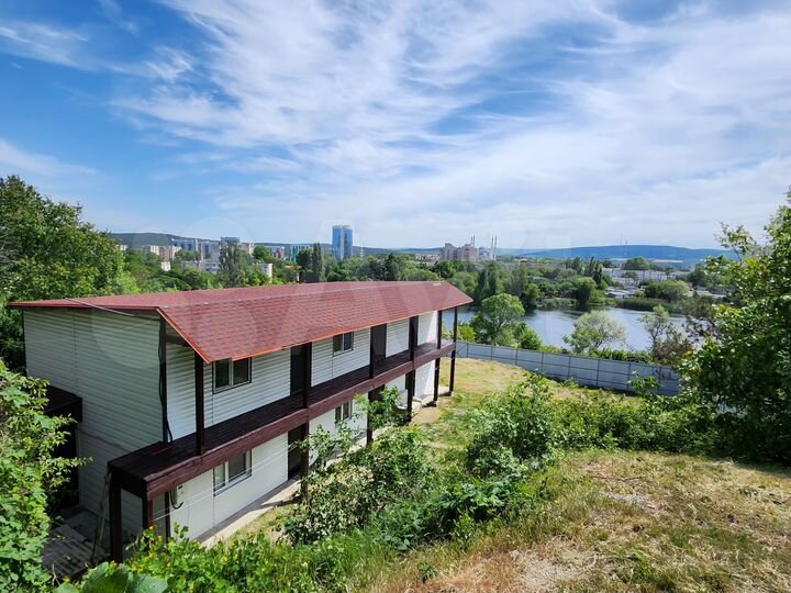 Дом 200 м² на участке 10 сот.