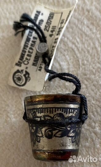 Старинный серебряный наперсток винтаж