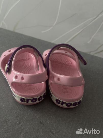 Сандалии crocs c6