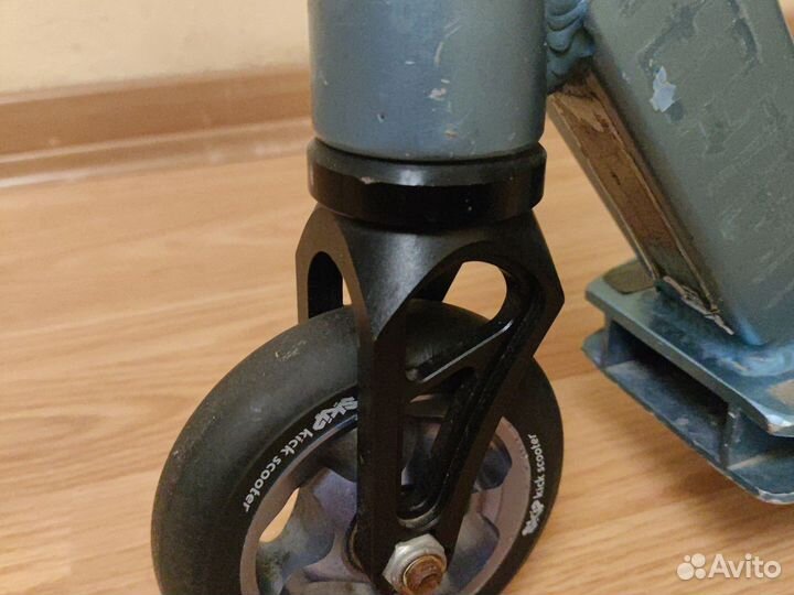 Трюковой самокат tech team duker 303