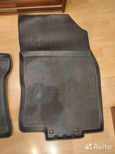 Автомобильные коврики Nissan x-trail T32