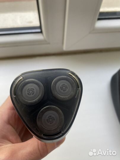 Бритва электрическая philips