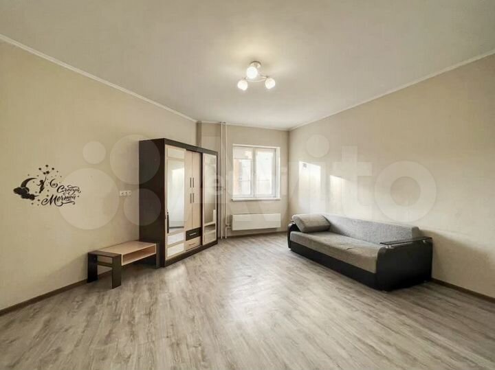 2-к. квартира, 77,4 м², 1/12 эт.