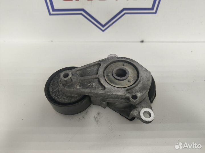 Натяжитель ремня с роликом Toyota Camry XV70