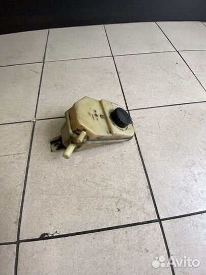 Лифан Бриз Бачок гура