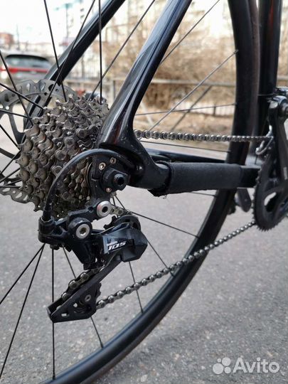 Карбоновый шоссейный велосипед