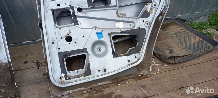 Двери ваз 2110