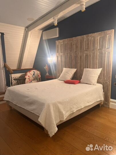 Кровать (Франция)