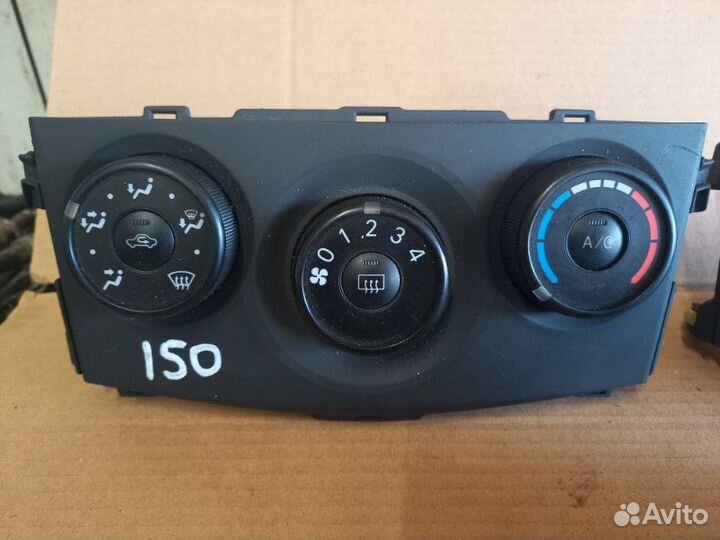 Блок управления климат-контролем Toyota Corolla