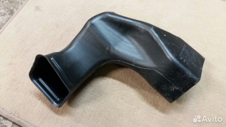 Воздуховод воздушный канал ног правый BMW 5 E60