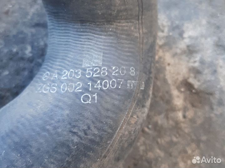 Патрубок интеркулера Mercedes A2035282082