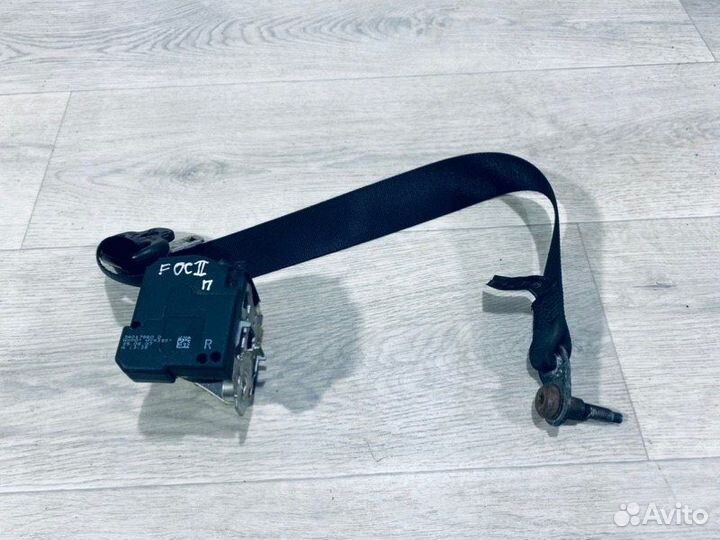 Ремень безопасности передний правый Ford Focus