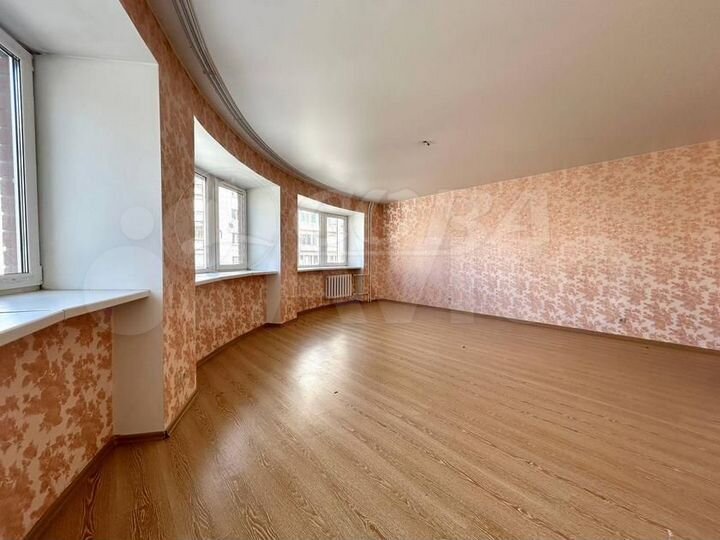 2-к. квартира, 90 м², 4/9 эт.