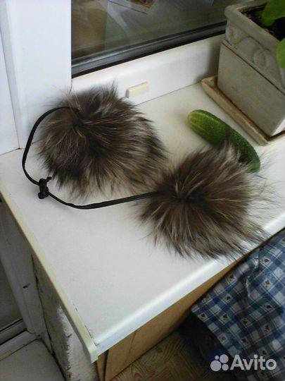 Шапка из черно-бурой лисы