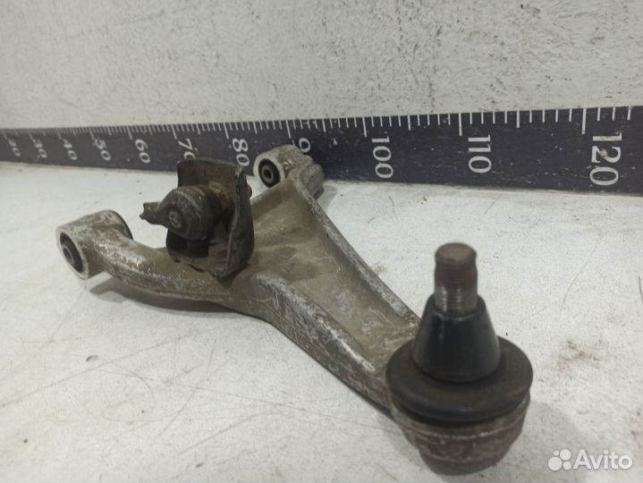 Рычаг задний верхний правый