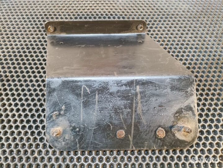 7421136073 Кронштейн крыла Renault Premium