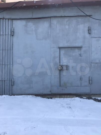 Гараж, > 30 м²