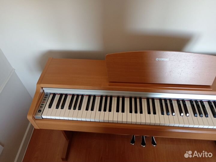 Цифровое пианино Yamaha YDP 131