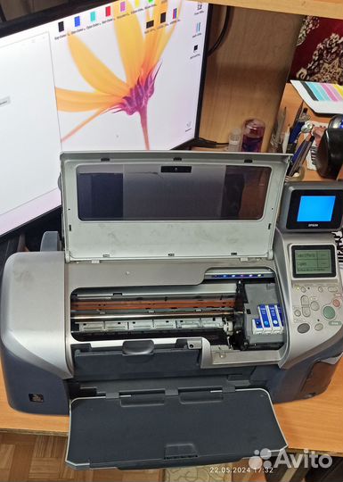 Цветной струйный принтер epson R300