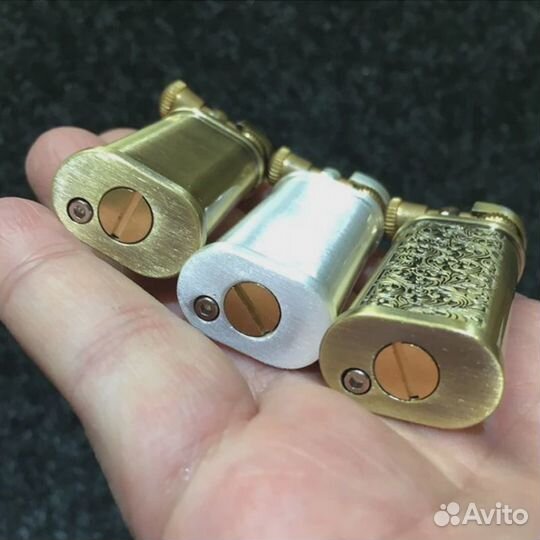 Бензиновая латунная зажигалка, Острые Козырьки